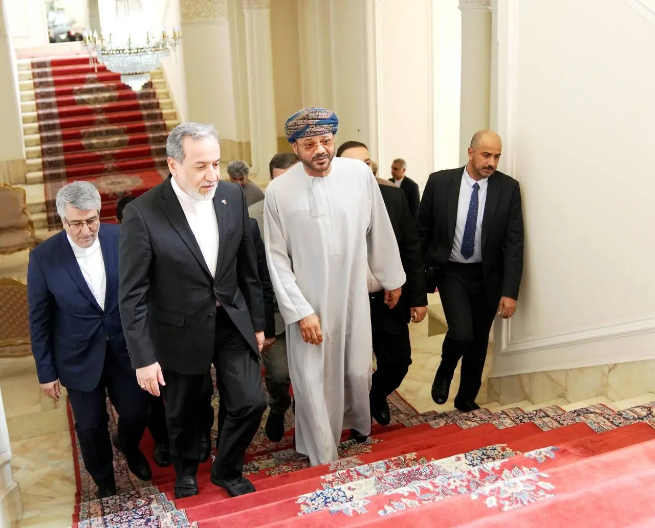 تاکید عراقچی بر تعهد ایران به صلح و ثبات پس از دیدارها با عاصم منیر و بدر البوسعیدی