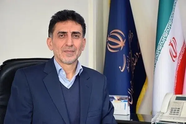 برای جذب جوانان به انجمنهای ادبی برنامه ریزی شود