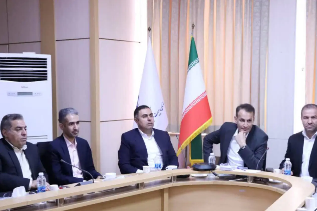 دولت خدمات خود را هوشمند کند؛ بازطراحی فعالیت ۱۴ دستگاه حیاتی کشور