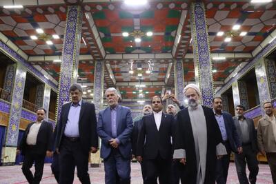 ادای احترام وزیر فرهنگ و ارشاد اسلامی به مقام شامخ آیتالله شهید صدوقی