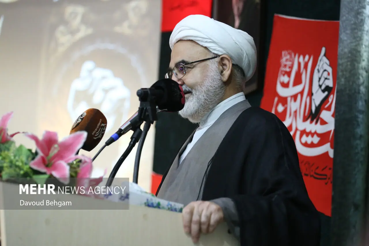  خدمت در مسیر انقلاب اسلامی، امتداد مجاهدت شهیدان است