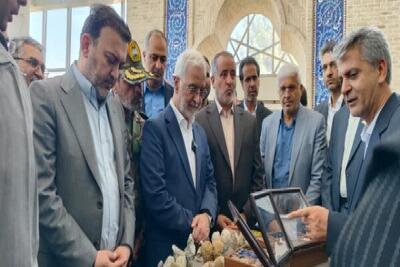 وزیر کشور از نمایشگاه ظرفیتهای خراسان جنوبی بازدید کرد
