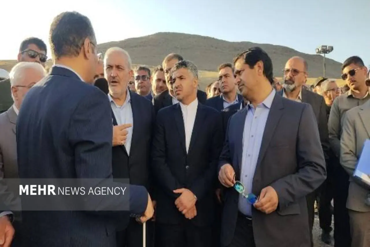  بازدید وزیر نیرو از اَبَر پروژه آب انتقال سرانی