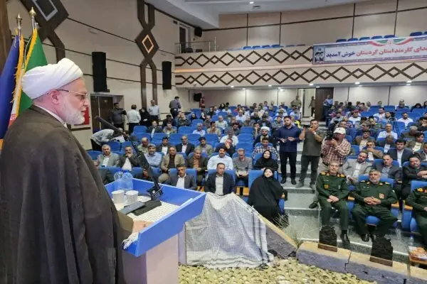  پورذهبی: بی‌انگیزگی در نظام اداری با فرهنگ خدمت شهدا درمان می‌شود