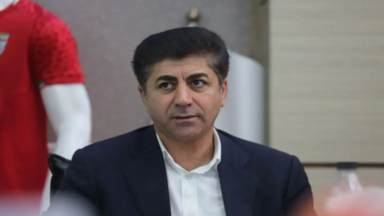  ممبینی: برنامه‌ای برای استعفا ندارم/ از هواداران چادر ملو عذرخواهی می‌کنم - پارس فوتبال
