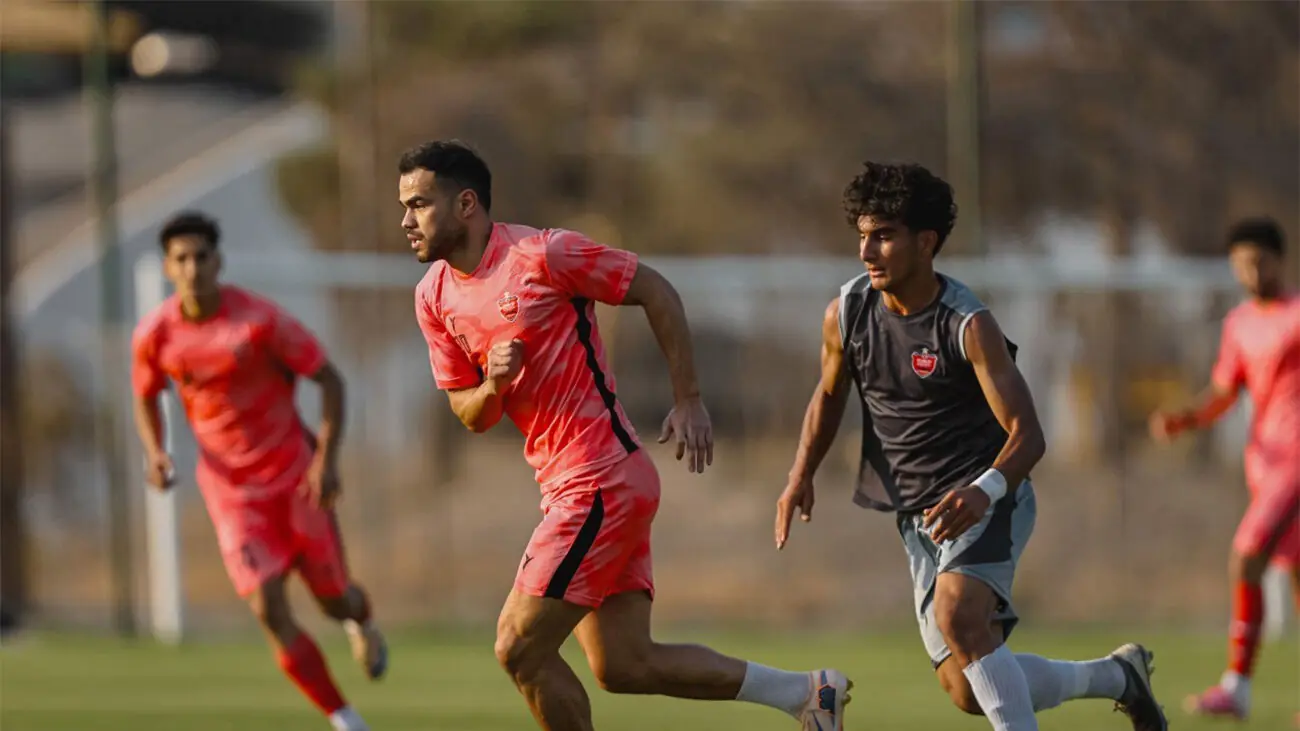 بحران بزرگ پرسپولیس با اوستون اورونوف
