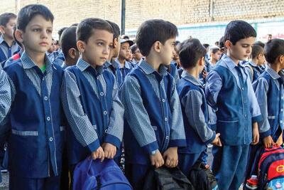 لباس فرم مدارس گرانتر شد | امسال خرید از فروشگاه خاص اجباری نیست