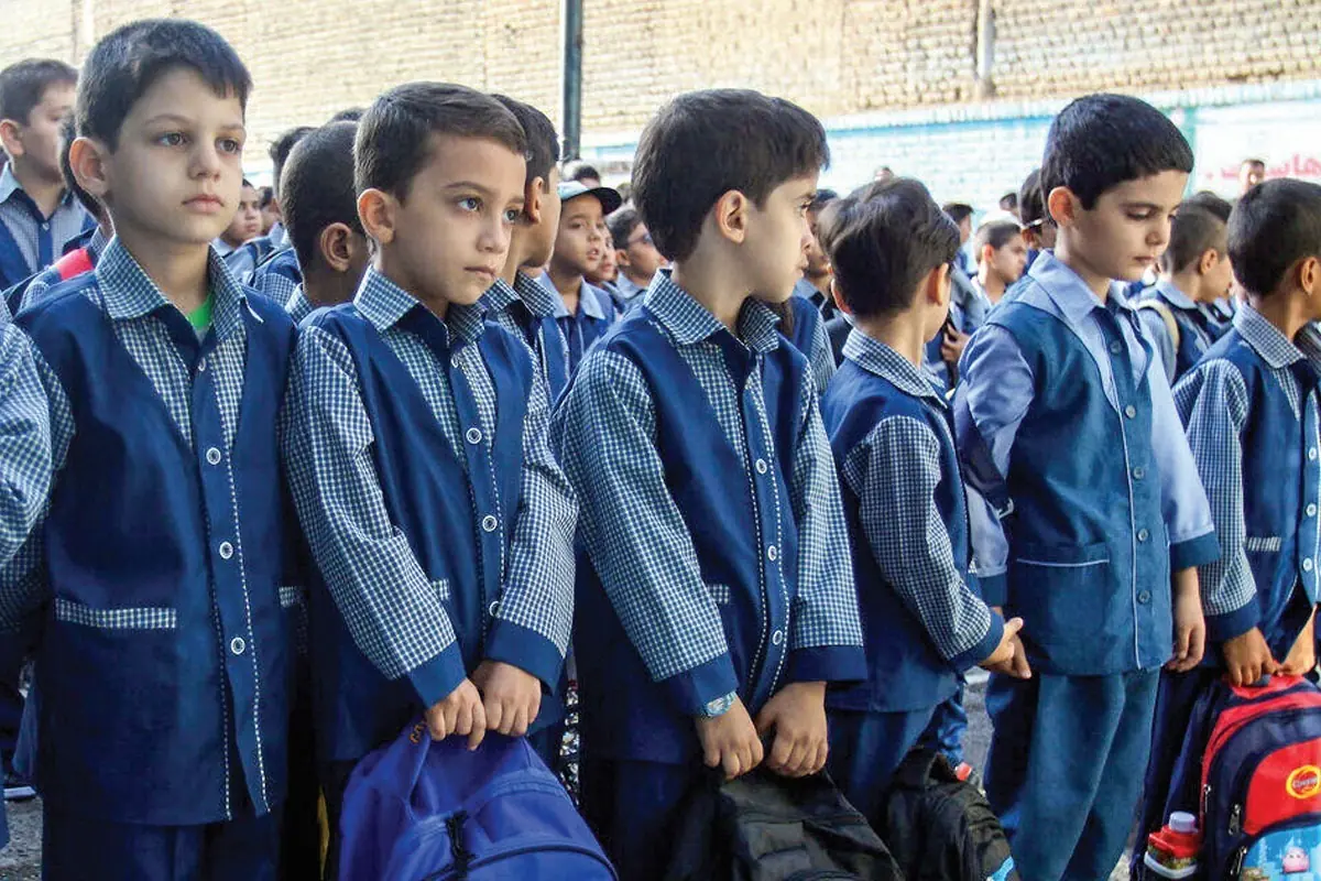 لباس فرم مدارس گرانتر شد | امسال خرید از فروشگاه خاص اجباری نیست