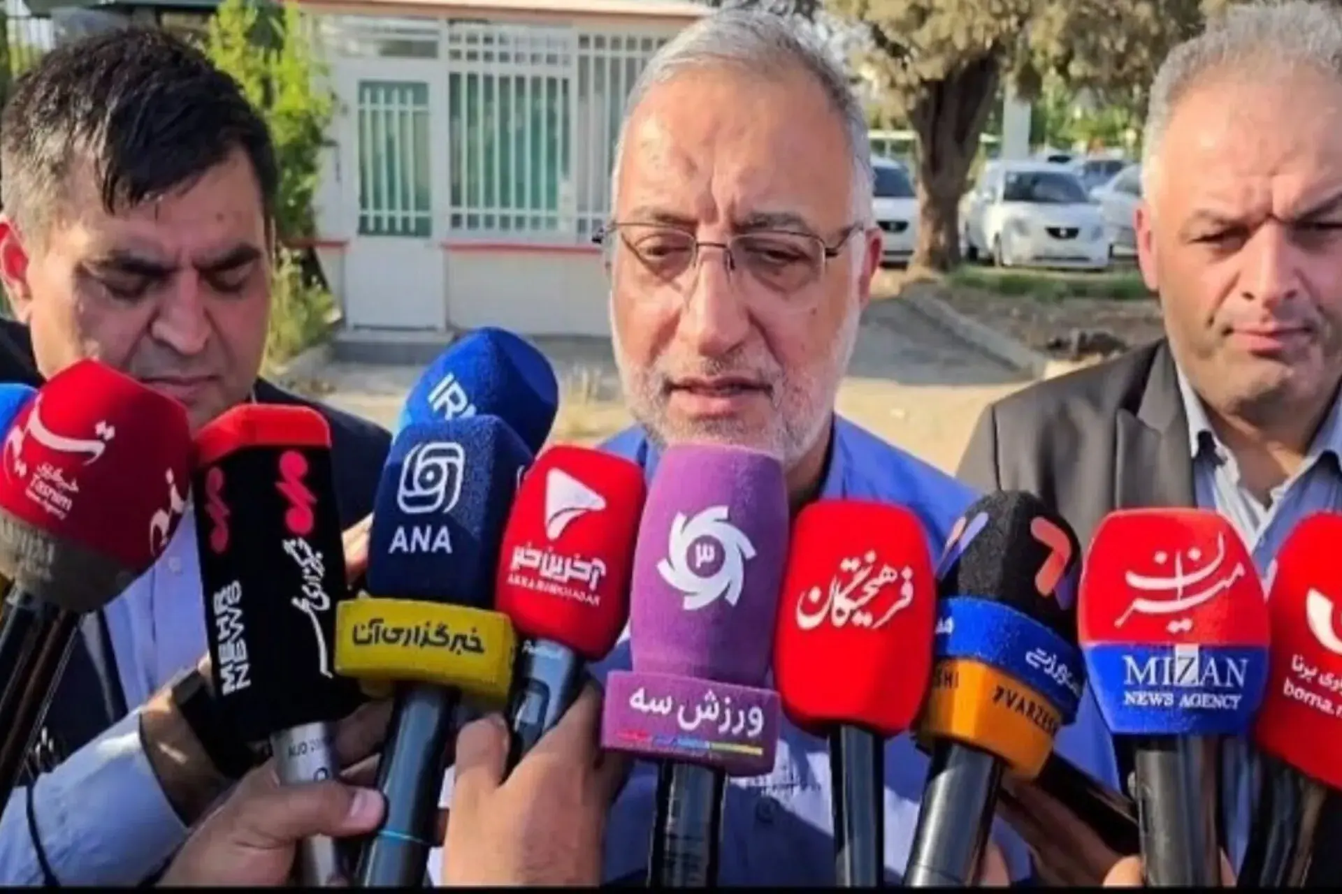  اعلام آمادگی شهرداری تهران برای بازسازی سالن ۱۲ هزار نفری آزادی
