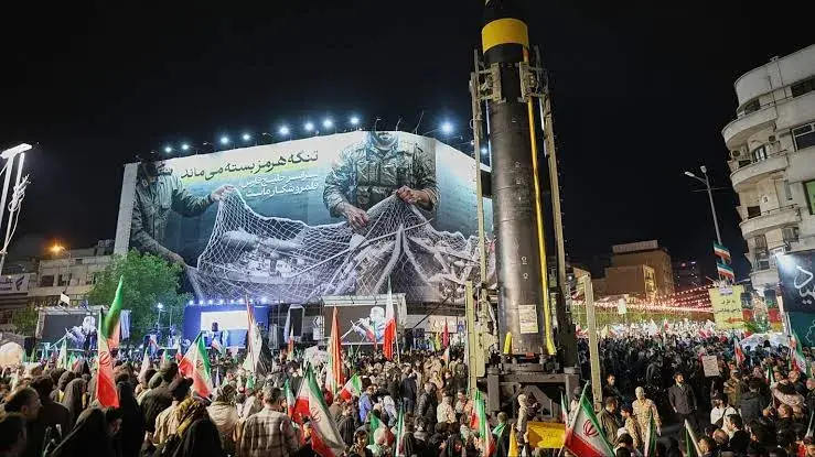 میدانها؛ نقش تنگه هرمز اجتماعی را ایفا میکنند