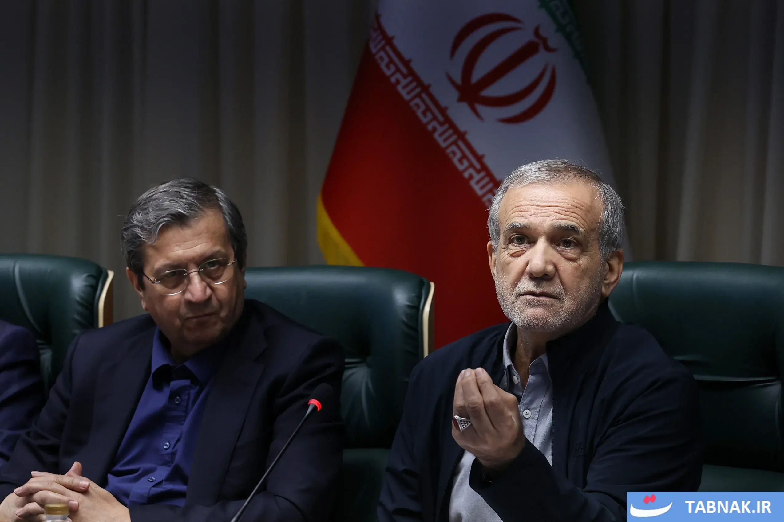 عکس: نشست تخصصی رئیس جمهور با اساتید حوزه اقتصاد