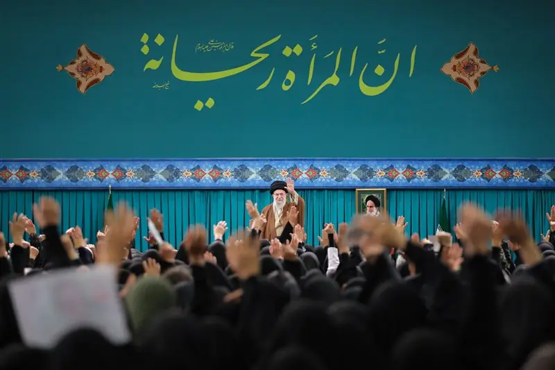  نگاه مترقی رهبر شهید به نقش کلیدی زنان؛ از تربیت تا تعالی - تسنیم