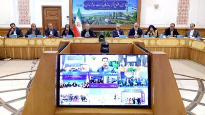 پزشکیان: با همدلی مردم و مسئولیتپذیری مدیران، ایران را آباد و سربلند خواهیم کرد