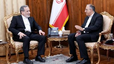  دیدار نماینده مسیحیان ارامنه شمال کشور با وزیر امور خارجه