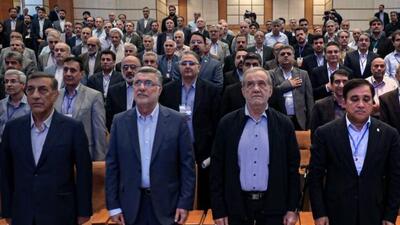  تجلیل پزشکیان از ۱۲ نام‌آور پزشکی ایران در آستانه روز پزشک
