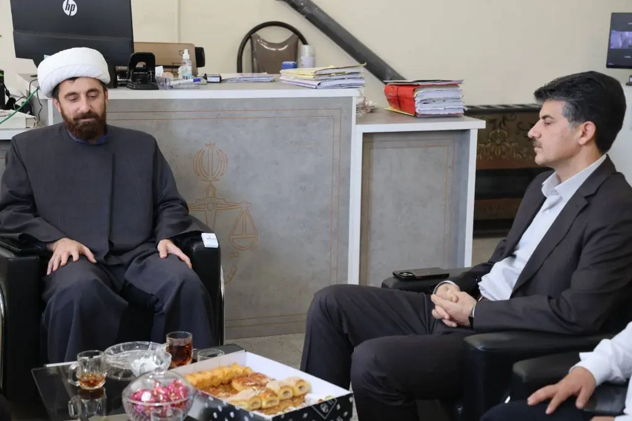 پالایشگاه گاز ایلام در مسیر تولید پایدار؛ تعامل حقوقی پیشگیرانه با دستگاه قضایی تقویت میشود