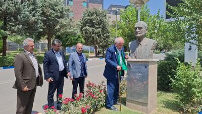  بازدید رئیس هیأت امنای ستاد مردمی دیه از دانشگاه آزاد اسلامی واحد کرج