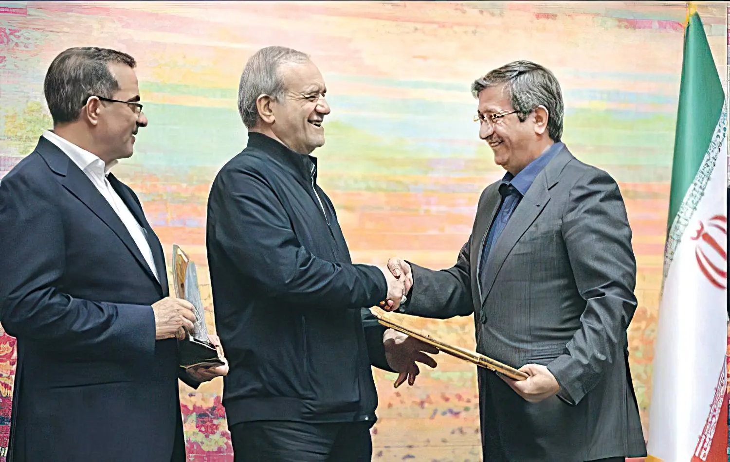 تقدیر پزشکیان از عامل دلار ۲۰۰هزار تومانی