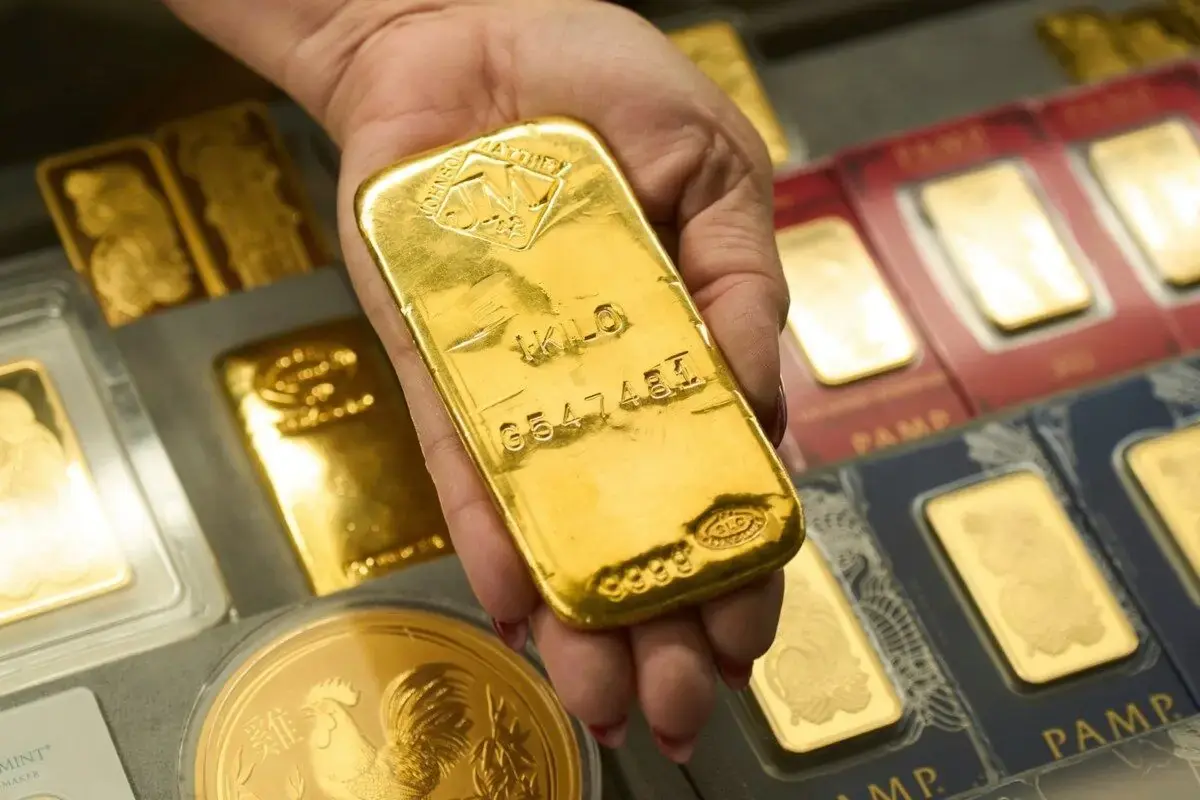سقوط دوباره قیمت طلا؛ اونس جهانی ۱۵ دلار سقوط کرد