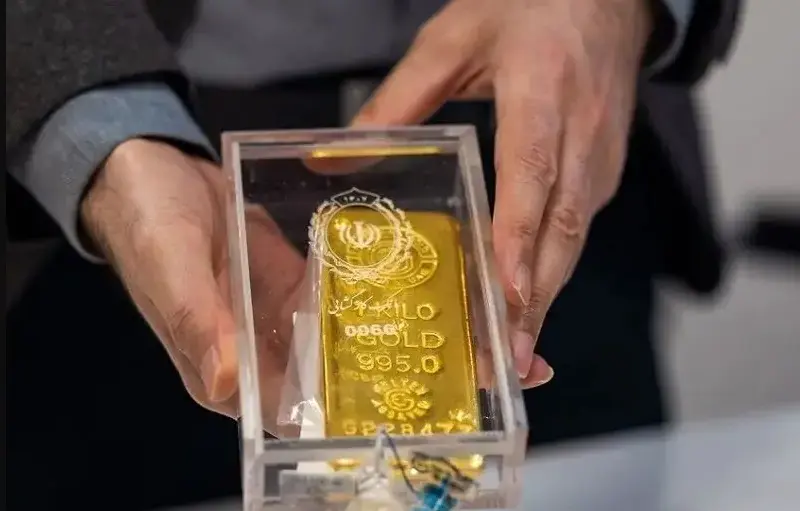 پیش‌بینی قیمت دلار و طلا در نیمه دوم ۱۴۰۵؛ دلار ۲۴۰ هزار تومانی و طلای ۳۲ میلیونی؟