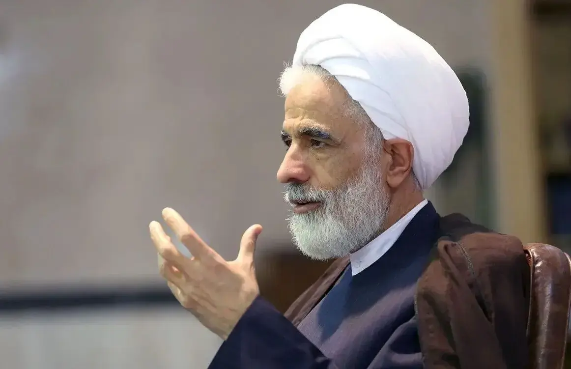 معاون حقوقی رئیسجمهور: آقای قالیباف قول دادند که مواد دارای ابهام طرح «مقابله با نفوذ» را به کمیسیون برگردانند/ انشاالله چند مادهای که دارای خلأ قانونی است، تنظیم خواهد شد