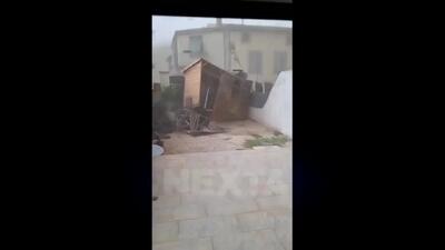 مقاومت یک مرد در مقابل گردباد