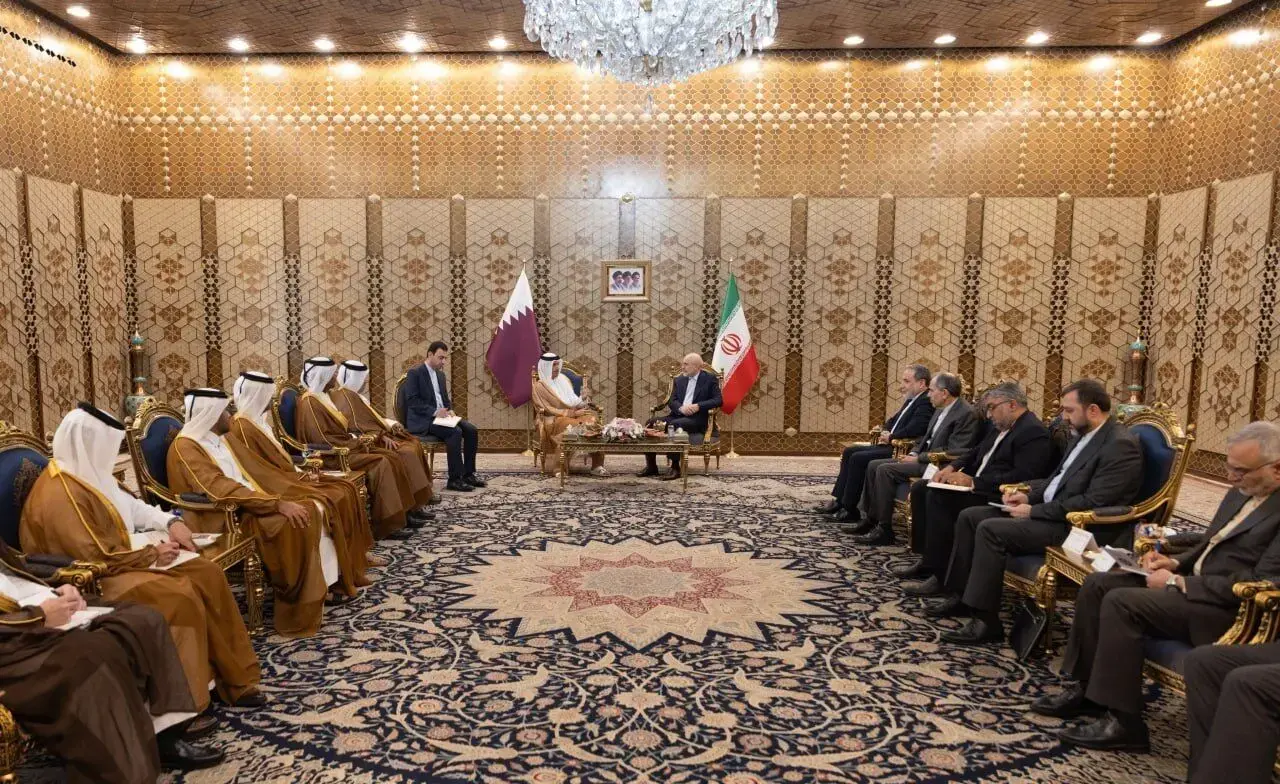 دیدار و گفتگوی وزیر خارجه قطر با قالیباف