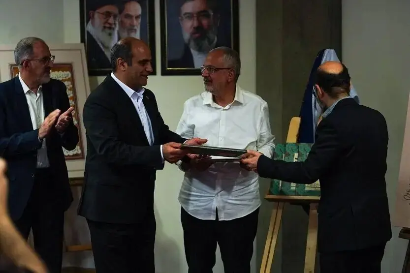 حمایت بانک ملی ایران از انتشار کتاب «مرقّع عمادالکُتّاب» در حوزه فرهنگ