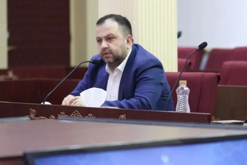 مدیر عامل چادرملو: عذرخواهی ممبینی را من و مردم نپذیرفتیم!