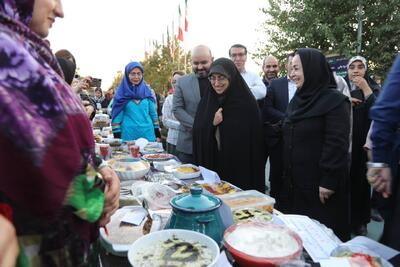 بازدید عضو شورا از نمایشگاه فرهنگی ورزشی بوستان ولایت