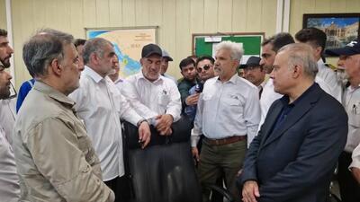  بازدید نیکزاد از شرکت نفت فلات قاره ایران/ آخرین وضعیت این شرکت مورد بررسی قرار گرفت