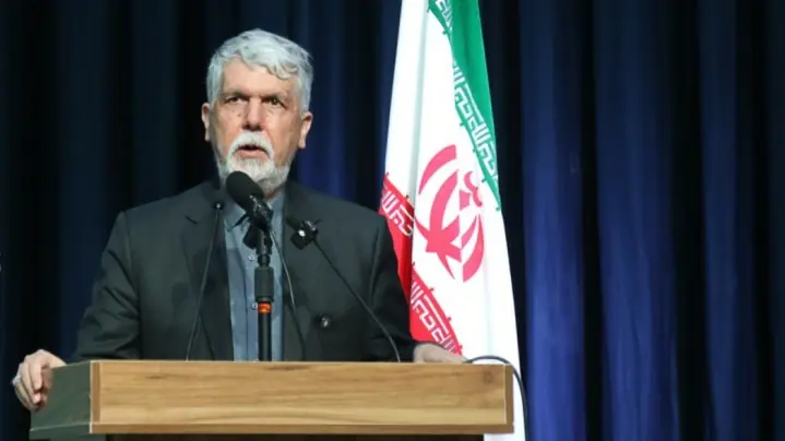 در شرایط رکود اقتصادی باید بیشتر به فرهنگ و هنر توجه کرد