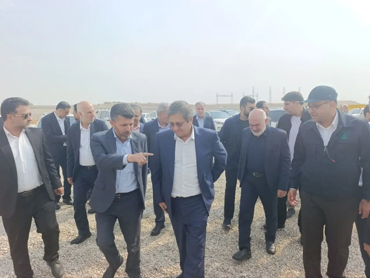 بازدید رئیس کل بانک مرکزی از صنایع دزفول