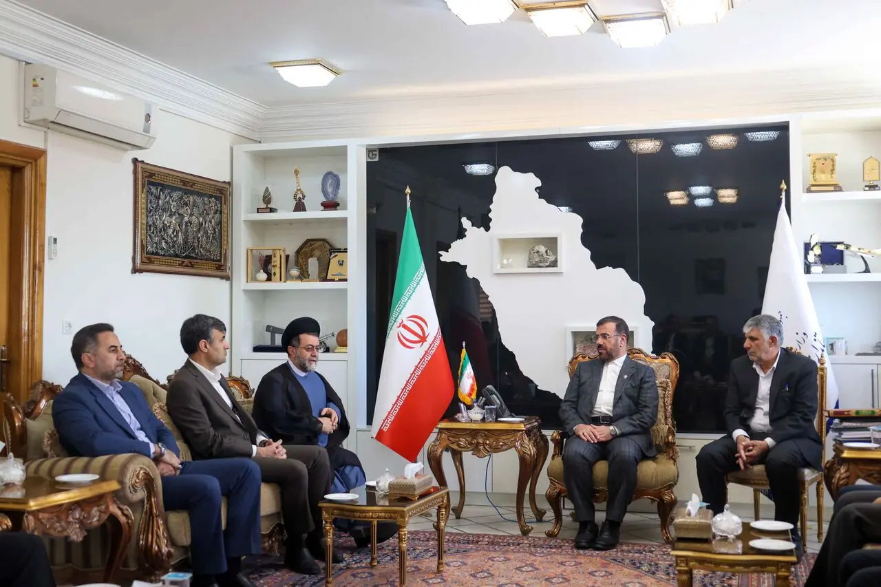 دیدار مقامات قضایی، فرماندهان سپاه و ارتش با استاندار فارس در هفته دولت