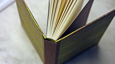 پوست انسان قرار بود برای صحافی کتاب استفاده شود!