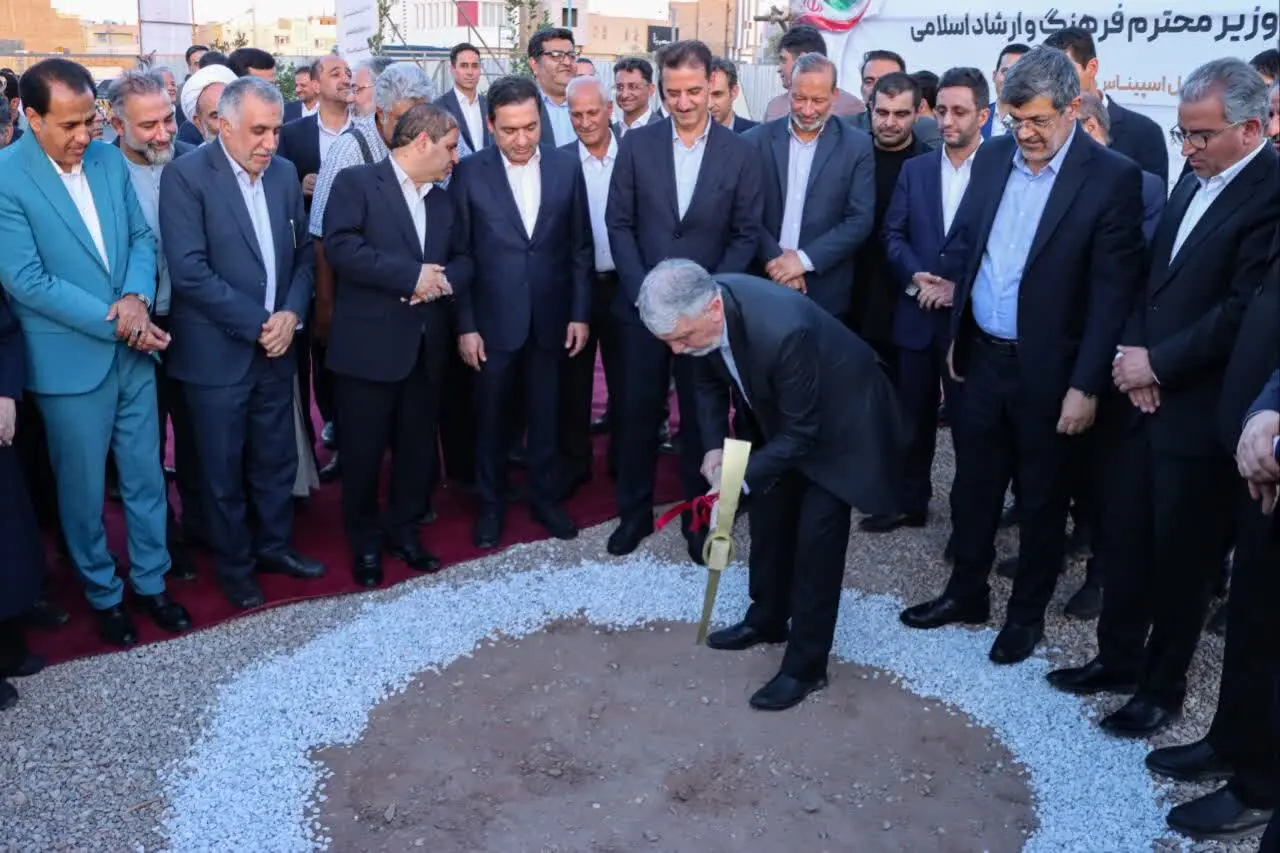 گردشگری پیشران دیپلماسی فرهنگی است/ یزد؛ شهری زنده با ظرفیتهای بینظیر جهانیست