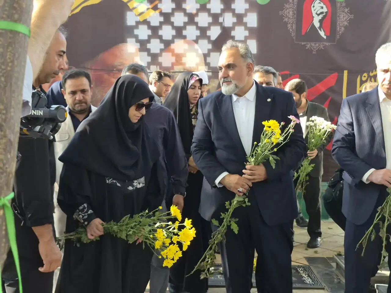  معاون رئیس‌جمهور با حضور در پاکدشت بر تداوم راه شهدا تأکید کرد