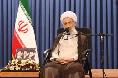 عضو خبرگان رهبری: وحدت اسلامی؛ راه مقابله با توطئههای استکبار است