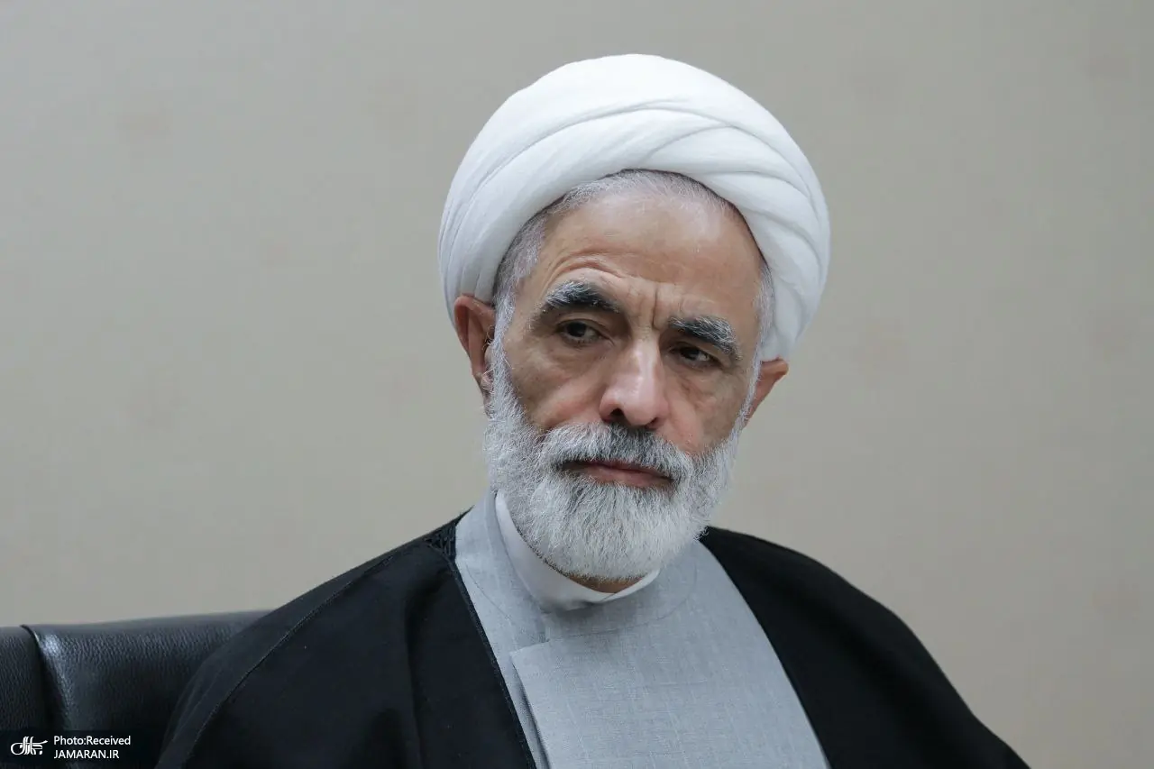 مجید انصاری: جای تأسف است برخی هملباس من به مذاکرهکنندگان تهمت میزنند/ تفاهمنامه، هفت جا دولت آمریکا متعهد شده اقداماتی انجام دهد/ چرا این سند پیروزی ملت را با روایتگری کوتاهفکرانه، به روایت شکست تبدیل میکنیم؟