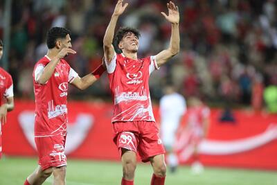مدافع پرسپولیس با بند ۵۰۰ هزار دلاری جدا شد
