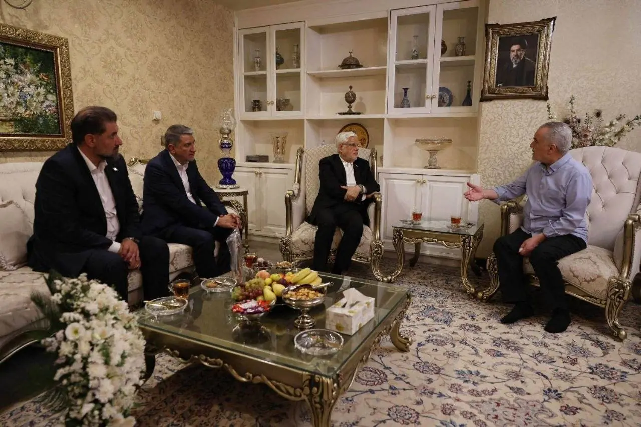 دیدارهای جداگانه عارف با معاونان اول دولتهای گذشته؛ از خانواده مرحوم حبیبی تا معاون اول احمدی نژاد+ تصاویر