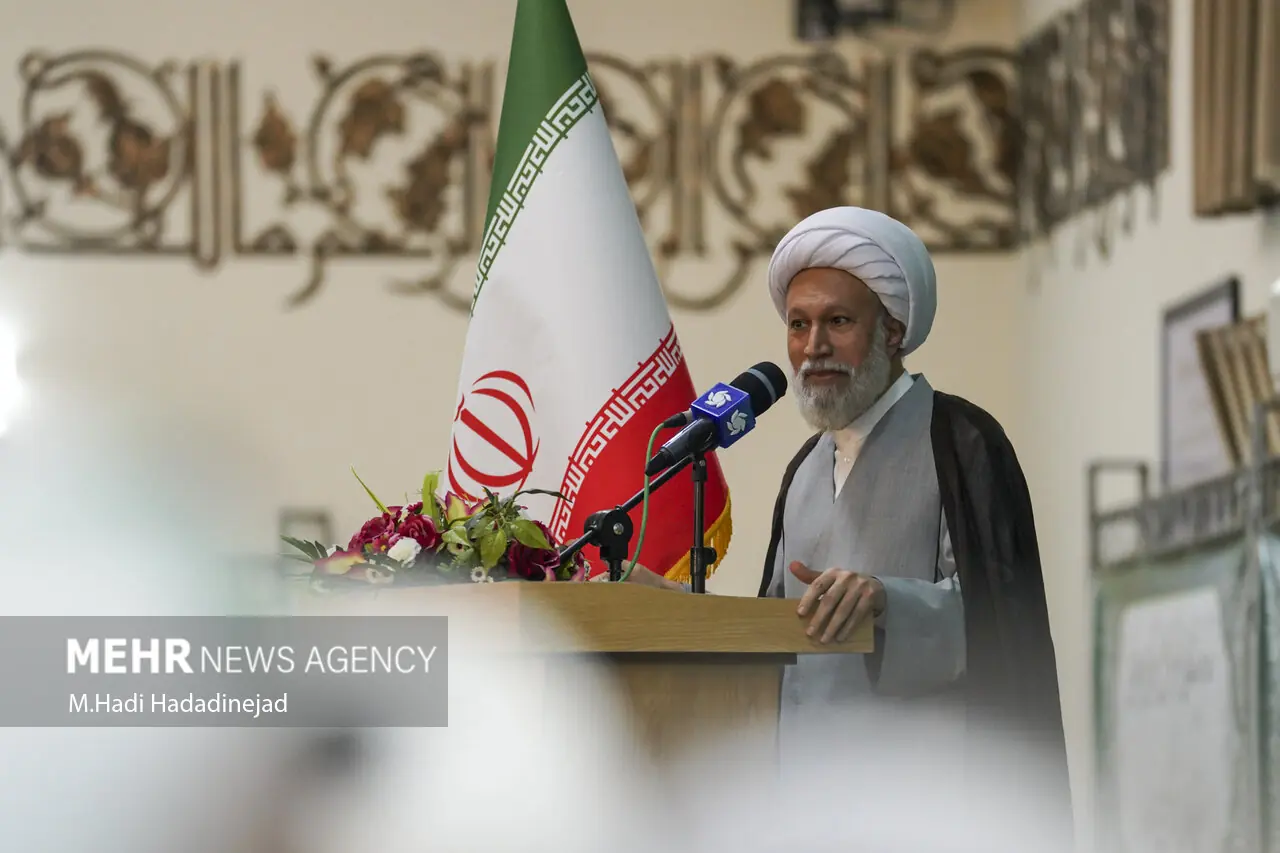 آیتالله دژکام: وحدت اسلامی باید از شعار به اقدام و عمل برسد