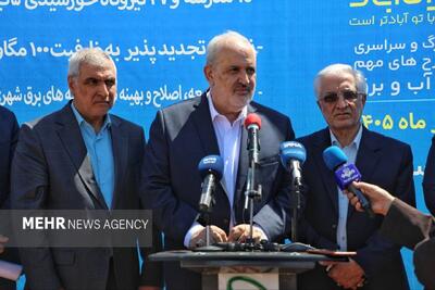  علی‌آبادی: مردم در توسعه نیروگاه‌های خورشیدی مشارکت کنند