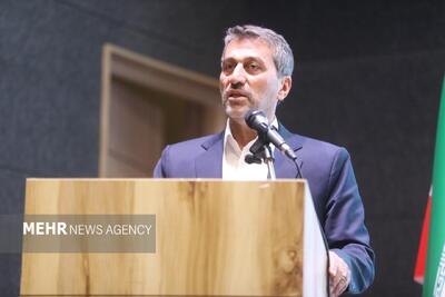 فروزان: ماکو باید برای نقشآفرینی در آینده اقتصاد کشور آماده شود