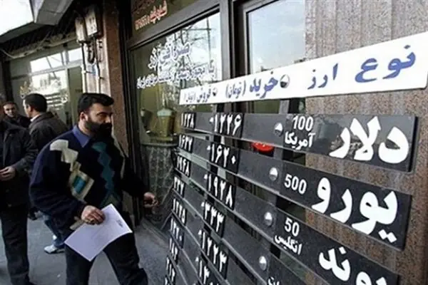  دشمن از مشکلات معیشتی برای ایجاد التهاب در جامعه استفاده می‌کند