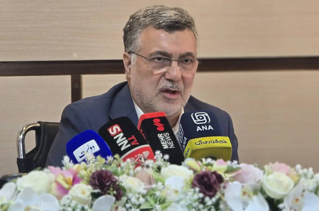 ظفرقندی: تیم سلامت در سختترین شرایط پای کار مردم؛ بدهی بیمه حل شود