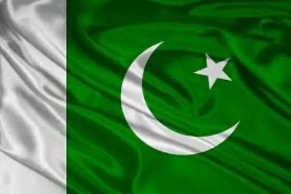 پاکستان تحریمهای آمریکا علیه ایران را الزامآور ندانست