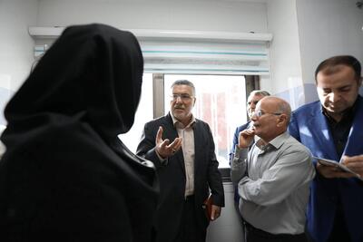 ورود وزیر بهداشت به زاهدان