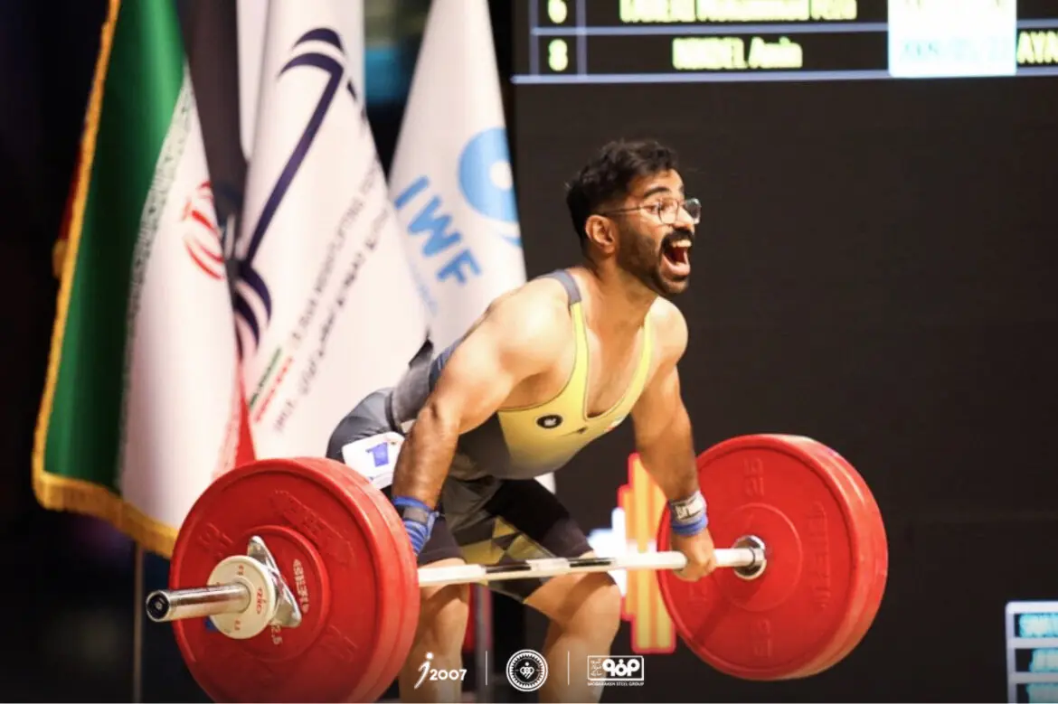 وزنهبرداران سپاهان بالاتر از استقلال صدرنشین شدند