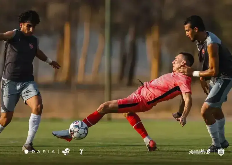  ایگور سرگیف در آستانه بازگشت به ترکیب پرسپولیس - پارس فوتبال